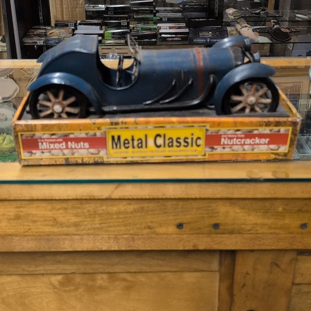 Vintage Blue Metal Classic Car Model - Picture 3 of 3